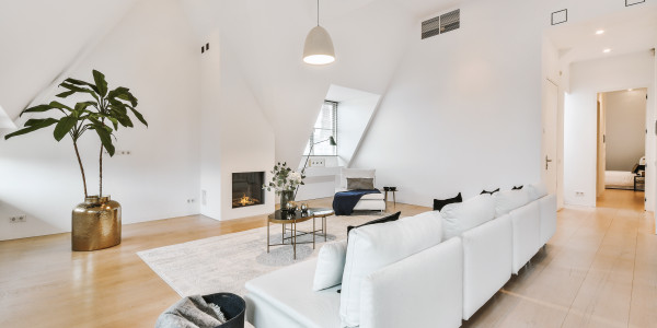Comprar / Vender Casas Unifamiliares y Chalets en Madrid · con Tarima Flotante