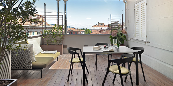 Comprar / Vender Pisos y Plantas Bajas en Carabanchel · con Terraza