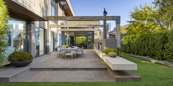 Compraventa de Inmuebles en Chueca · Chalets