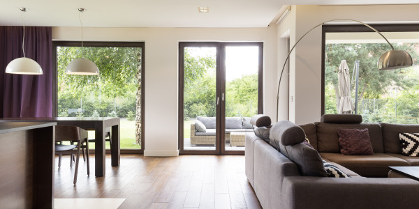 Compraventa de Inmuebles en Chueca · Casas Pareadas