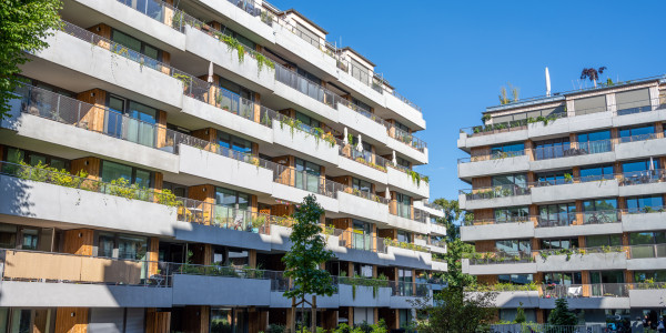 Compraventa de Inmuebles en Chueca · Pisos con Zona Comunitaria