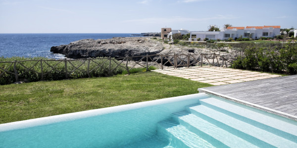 Compraventa de Inmuebles en Chueca · Casas de Playa
